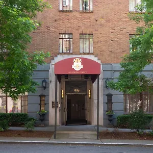 2* Hotel The Baroness